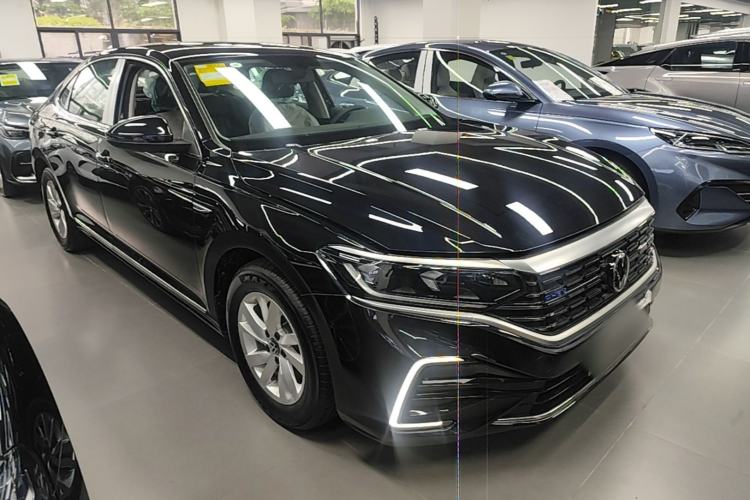Used Volkswagen Passat New Energy 2025 430 PHEV Hybrid Business Edition Exterior 1