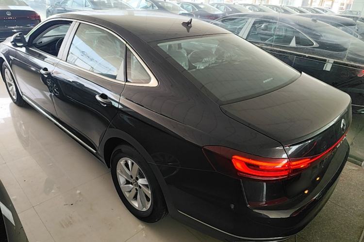 Used Volkswagen Passat New Energy 2025 430 PHEV Hybrid Business Edition Exterior 2