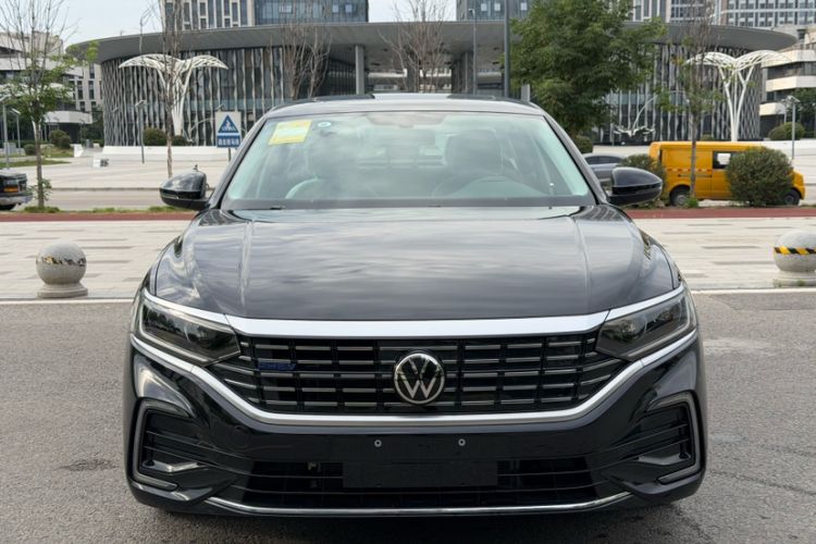 Used Volkswagen Passat New Energy 2025 430 PHEV Hybrid Business Edition Exterior 2