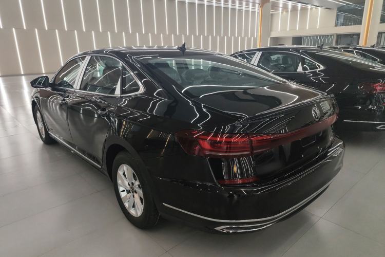 Used Volkswagen Passat New Energy 2025 430 PHEV Hybrid Business Edition Exterior 2