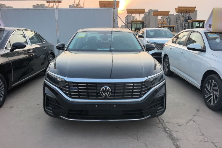 Used Volkswagen Passat New Energy 2025 430 PHEV Hybrid Business Edition Exterior 3