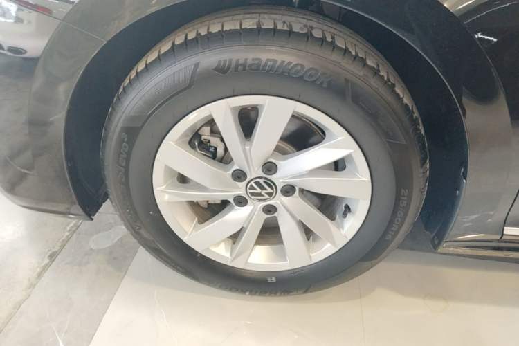 Used Volkswagen Passat New Energy 2025 430 PHEV Hybrid Business Edition Exterior 4