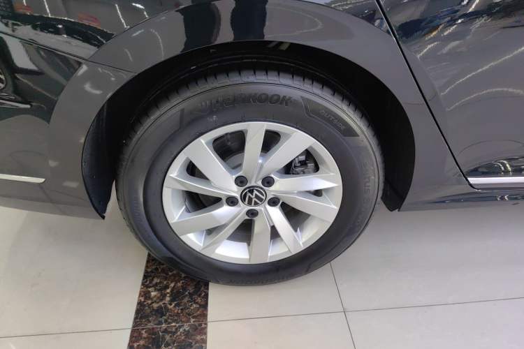 Used Volkswagen Passat New Energy 2025 430 PHEV Hybrid Business Edition Exterior 5