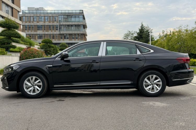 Used Volkswagen Passat New Energy 2025 430 PHEV Hybrid Business Edition Exterior 7