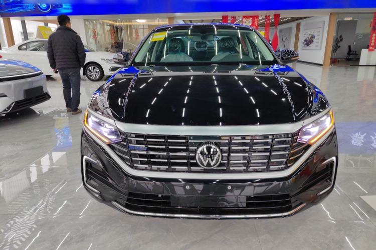 Used Volkswagen Passat New Energy 2025 430 PHEV Hybrid Business Edition Front