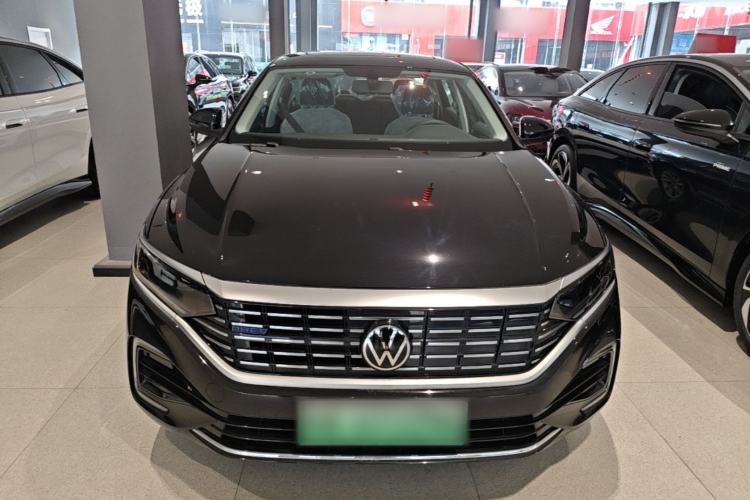Used Volkswagen Passat New Energy 2025 430 PHEV Hybrid Business Edition Front