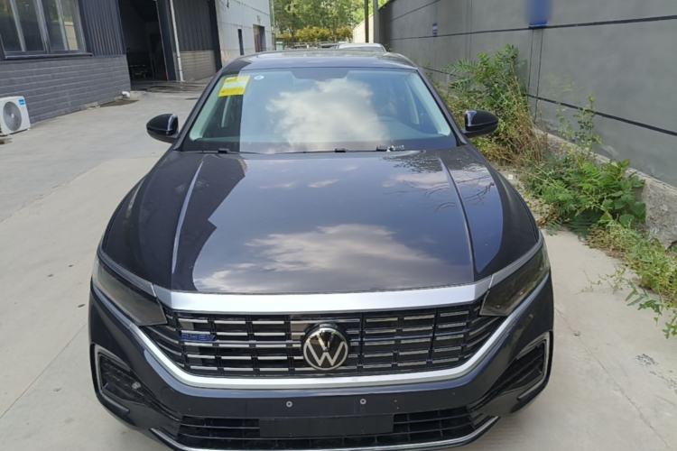 Used Volkswagen Passat New Energy 2025 430 PHEV Hybrid Business Edition Front