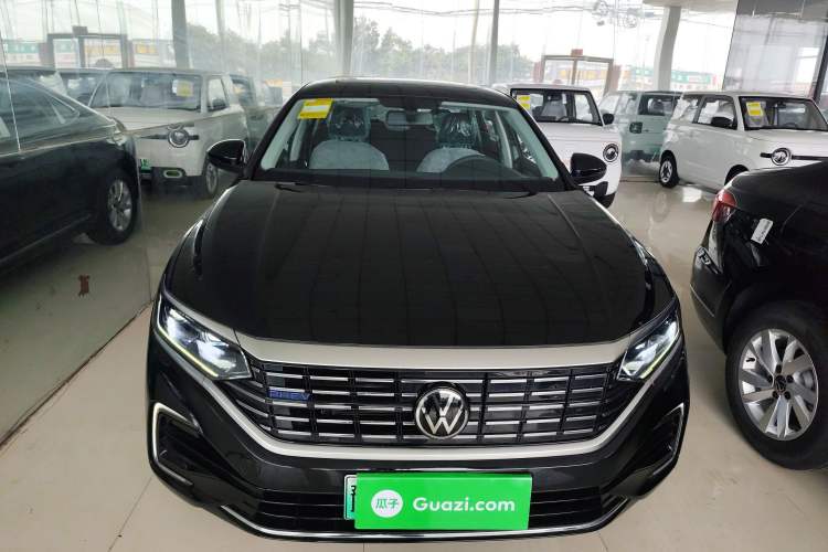 Used Volkswagen Passat New Energy 2025 430 PHEV Hybrid Business Edition Front