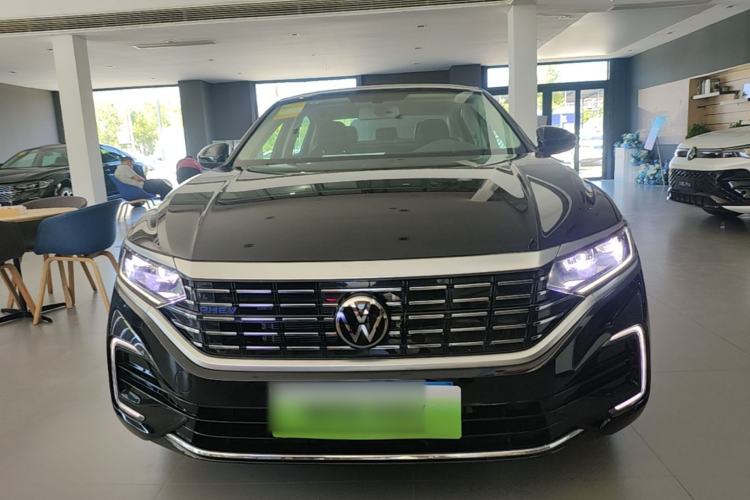 Used Volkswagen Passat New Energy 2025 430 PHEV Hybrid Business Edition Front