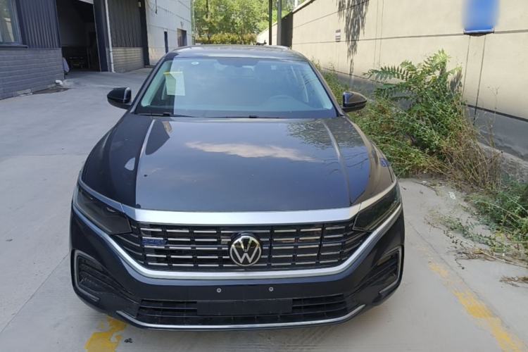 Used Volkswagen Passat New Energy 2025 430 PHEV Hybrid Business Edition Front
