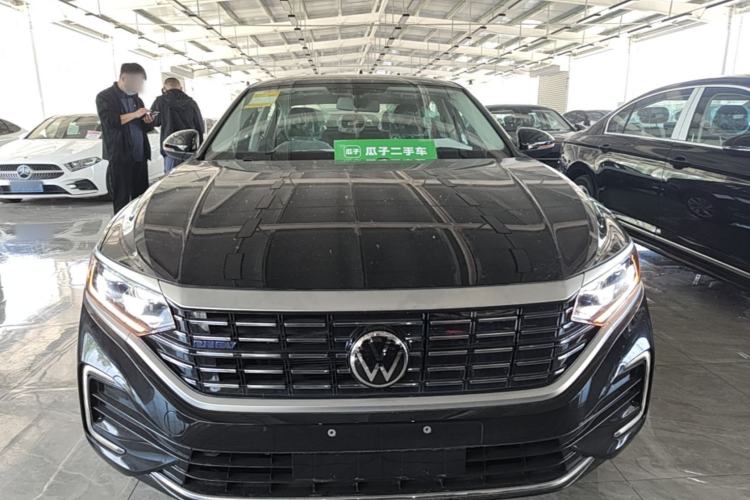 Used Volkswagen Passat New Energy 2025 430 PHEV Hybrid Business Edition Front