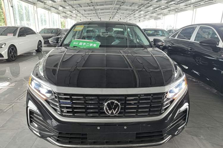 Used Volkswagen Passat New Energy 2025 430 PHEV Hybrid Business Edition Front
