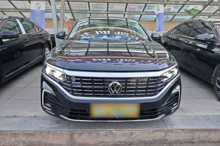 Used Volkswagen Passat New Energy 2025 430 PHEV Hybrid Business Edition Front