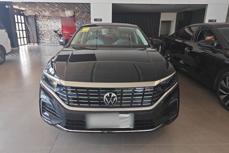Used Volkswagen Passat New Energy 2025 430 PHEV Hybrid Business Edition Front