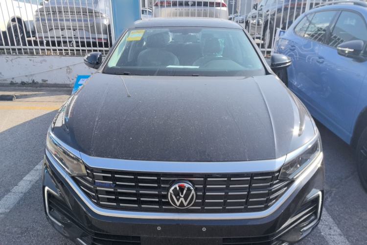 Used Volkswagen Passat New Energy 2025 430 PHEV Hybrid Business Edition Front
