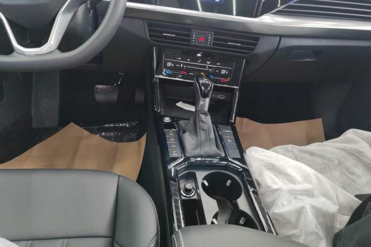 Used Volkswagen Passat New Energy 2025 430 PHEV Hybrid Business Edition Gear Lever