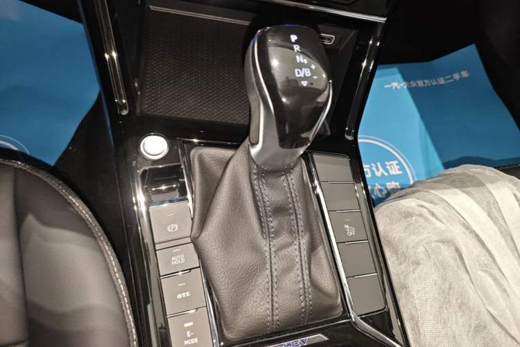 Used Volkswagen Passat New Energy 2025 430 PHEV Hybrid Business Edition Gear Lever