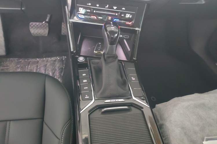 Used Volkswagen Passat New Energy 2025 430 PHEV Hybrid Business Edition Gear Lever