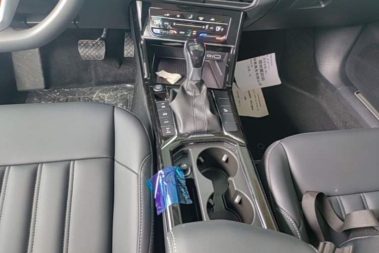 Used Volkswagen Passat New Energy 2025 430 PHEV Hybrid Business Edition Gear Lever