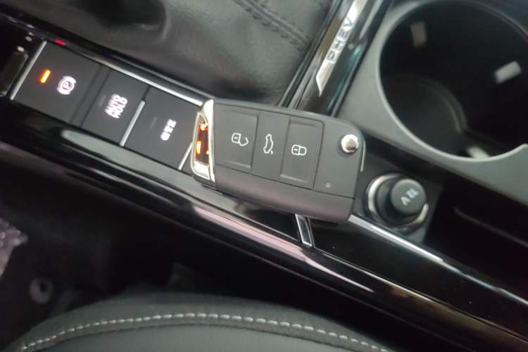 Used Volkswagen Passat New Energy 2025 430 PHEV Hybrid Business Edition Interior 1