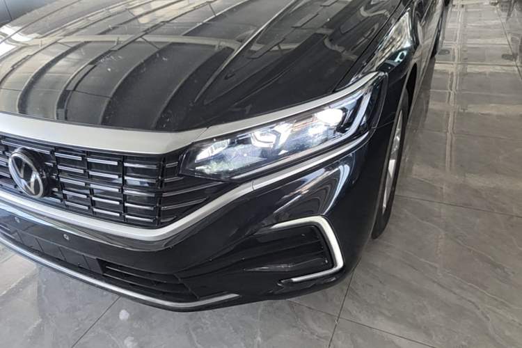 Used Volkswagen Passat New Energy 2025 430 PHEV Hybrid Business Edition Left Front Headlight