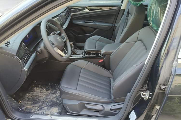 Used Volkswagen Passat New Energy 2025 430 PHEV Hybrid Business Edition Left Front Seat