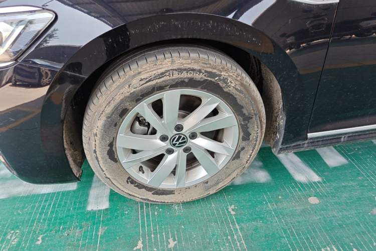 Used Volkswagen Passat New Energy 2025 430 PHEV Hybrid Business Edition Left Front Wheel Hub