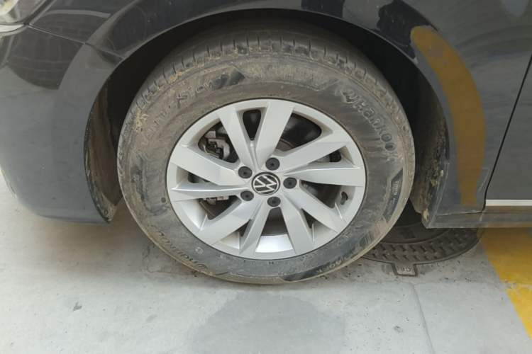 Used Volkswagen Passat New Energy 2025 430 PHEV Hybrid Business Edition Left Front Wheel Hub