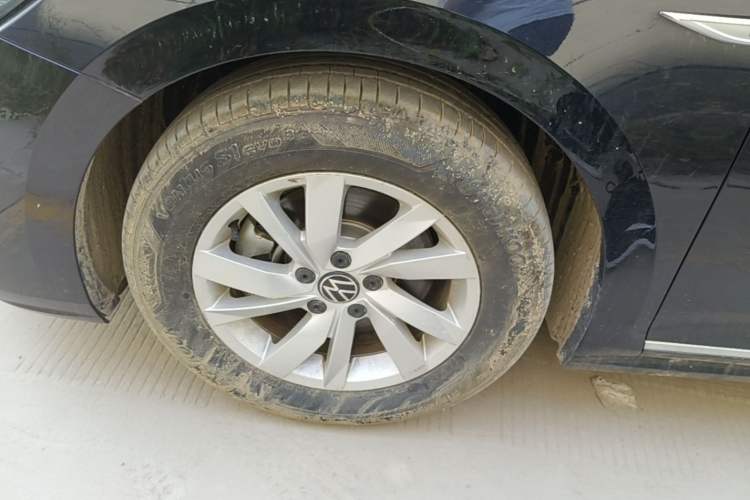 Used Volkswagen Passat New Energy 2025 430 PHEV Hybrid Business Edition Left Front Wheel Hub