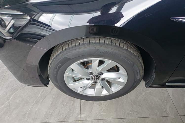 Used Volkswagen Passat New Energy 2025 430 PHEV Hybrid Business Edition Left Front Wheel Hub
