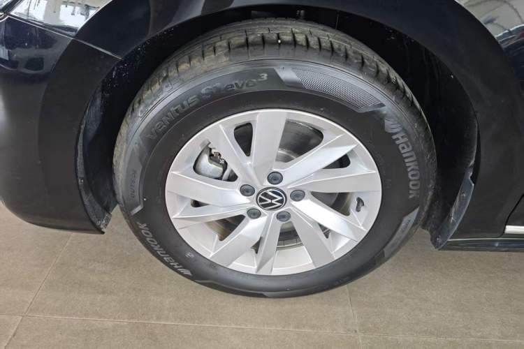 Used Volkswagen Passat New Energy 2025 430 PHEV Hybrid Business Edition Left Front Wheel Hub