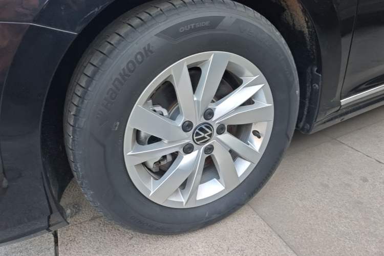 Used Volkswagen Passat New Energy 2025 430 PHEV Hybrid Business Edition Left Front Wheel Hub