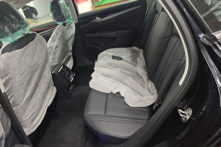 Used Volkswagen Passat New Energy 2025 430 PHEV Hybrid Business Edition Left Rear Seat