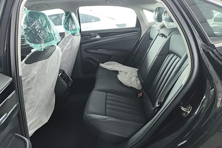 Used Volkswagen Passat New Energy 2025 430 PHEV Hybrid Business Edition Left Rear Seat