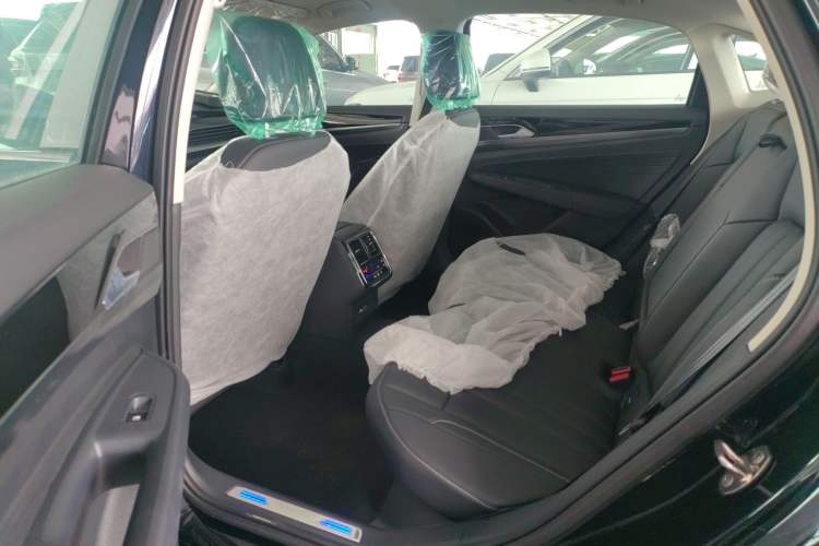 Used Volkswagen Passat New Energy 2025 430 PHEV Hybrid Business Edition Left Rear Seat