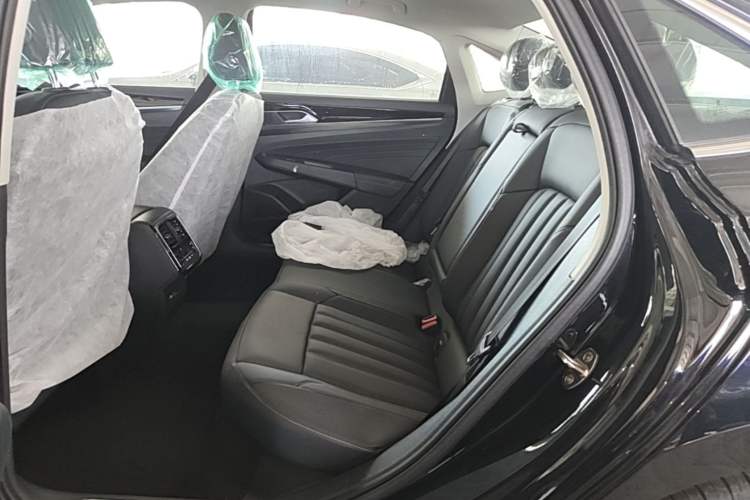 Used Volkswagen Passat New Energy 2025 430 PHEV Hybrid Business Edition Left Rear Seat