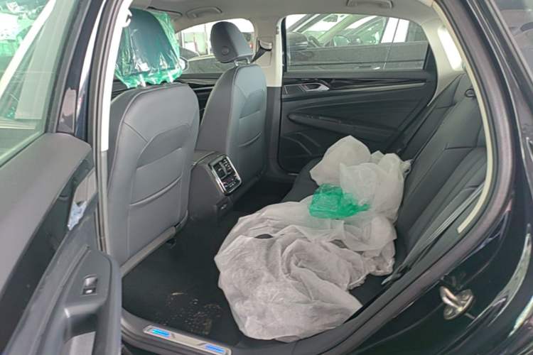 Used Volkswagen Passat New Energy 2025 430 PHEV Hybrid Business Edition Left Rear Seat