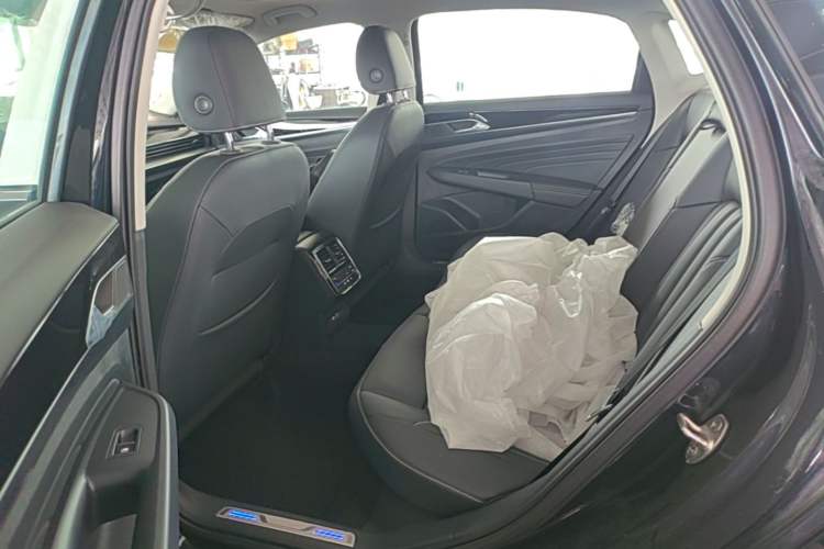 Used Volkswagen Passat New Energy 2025 430 PHEV Hybrid Business Edition Left Rear Seat