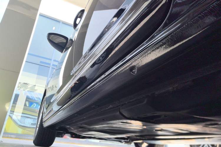 Used Volkswagen Passat New Energy 2025 430 PHEV Hybrid Business Edition Left Side Sill