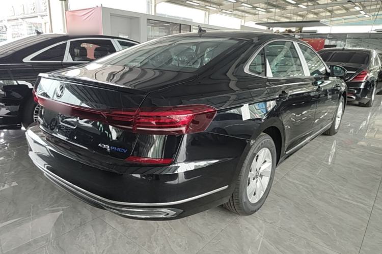 Used Volkswagen Passat New Energy 2025 430 PHEV Hybrid Business Edition Rear Right 45 Deg