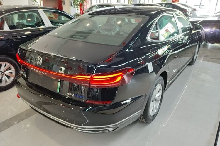 Used Volkswagen Passat New Energy 2025 430 PHEV Hybrid Business Edition Rear Right 45 Deg