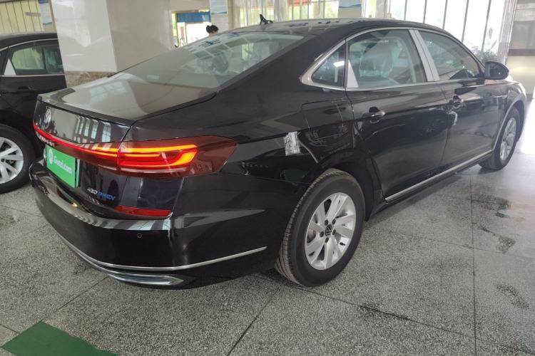 Used Volkswagen Passat New Energy 2025 430 PHEV Hybrid Business Edition Rear Right 45 Deg