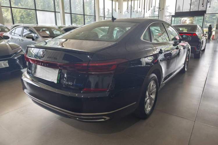 Used Volkswagen Passat New Energy 2025 430 PHEV Hybrid Business Edition Rear Right 45 Deg