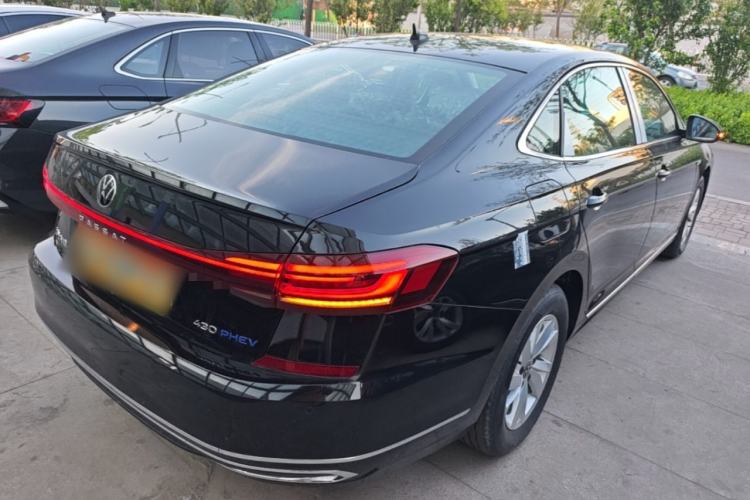 Used Volkswagen Passat New Energy 2025 430 PHEV Hybrid Business Edition Rear Right 45 Deg