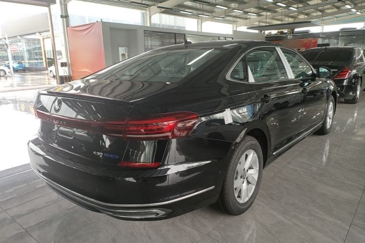 Used Volkswagen Passat New Energy 2025 430 PHEV Hybrid Business Edition Rear Right 45 Deg