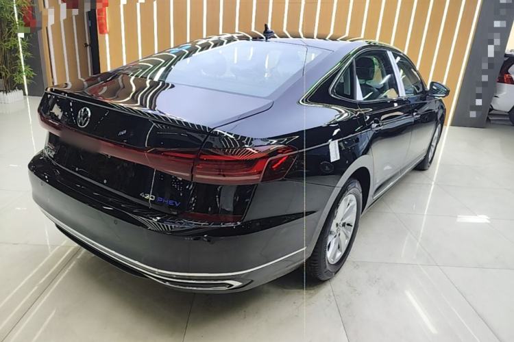 Used Volkswagen Passat New Energy 2025 430 PHEV Hybrid Business Edition Rear Right 45 Deg