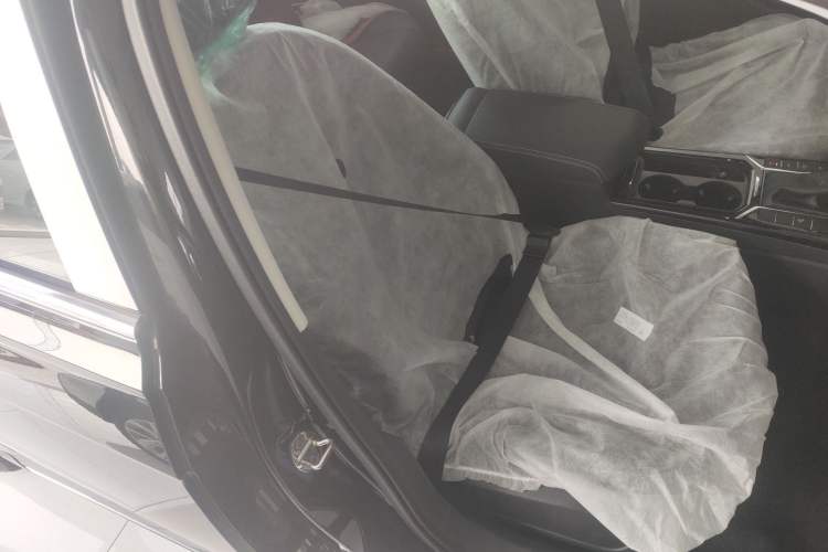 Used Volkswagen Passat New Energy 2025 430 PHEV Hybrid Business Edition Right Front Seat