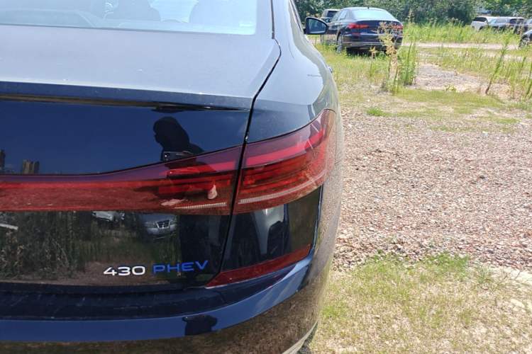 Used Volkswagen Passat New Energy 2025 430 PHEV Hybrid Business Edition Right Rear Taillight