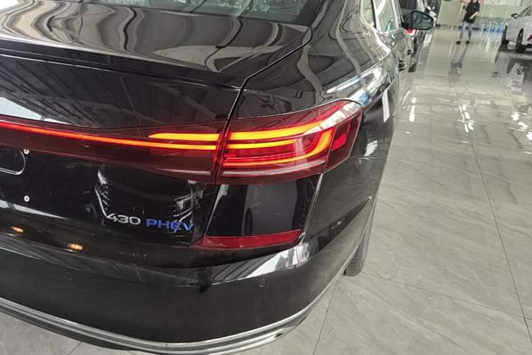 Used Volkswagen Passat New Energy 2025 430 PHEV Hybrid Business Edition Right Rear Taillight