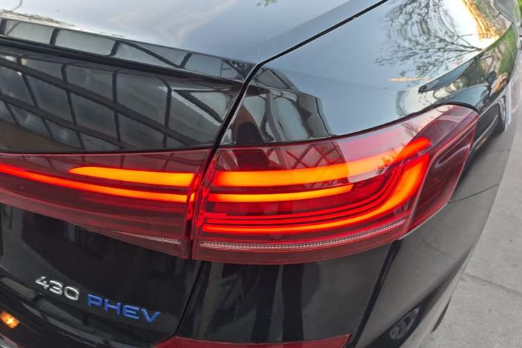 Used Volkswagen Passat New Energy 2025 430 PHEV Hybrid Business Edition Right Rear Taillight